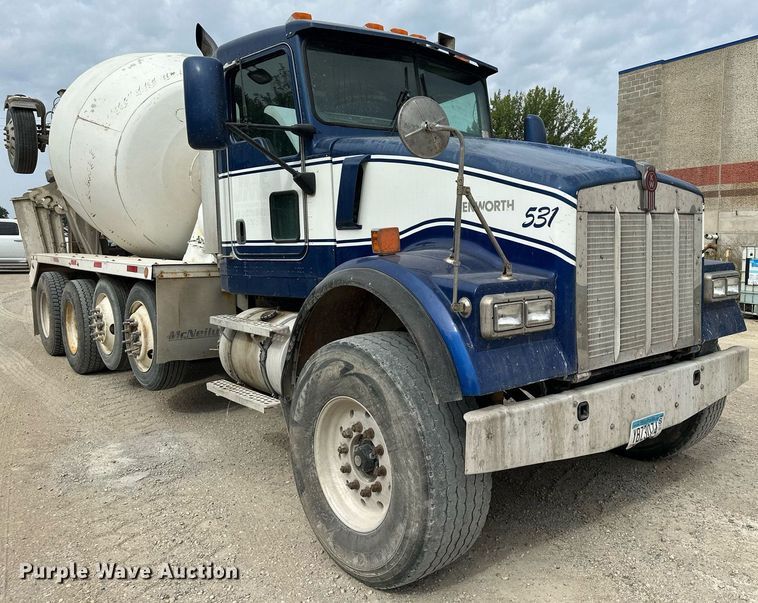 image for item MQ9432 2005 Kenworth W900  ready mix truck