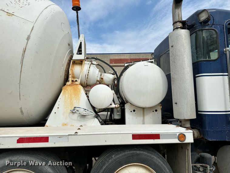 image for item MQ9432 2005 Kenworth W900  ready mix truck