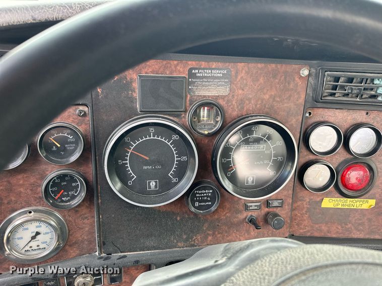 image for item MQ9432 2005 Kenworth W900  ready mix truck