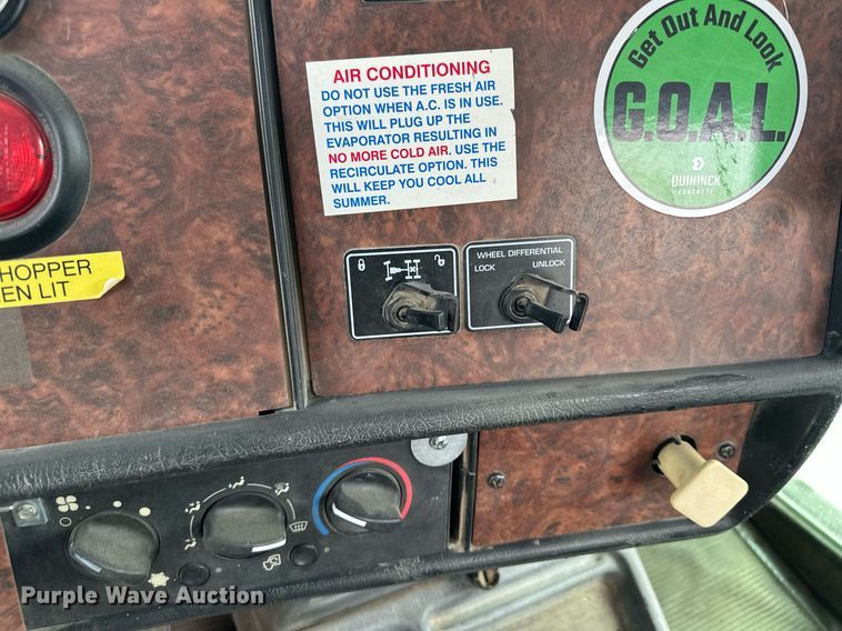 image for item MQ9432 2005 Kenworth W900  ready mix truck