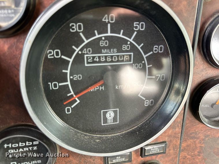 image for item MQ9432 2005 Kenworth W900  ready mix truck