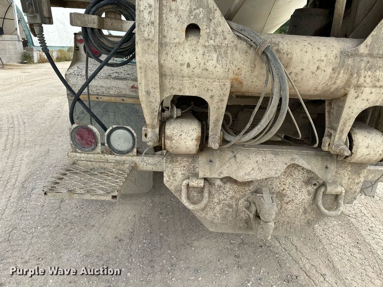 image for item MQ9432 2005 Kenworth W900  ready mix truck