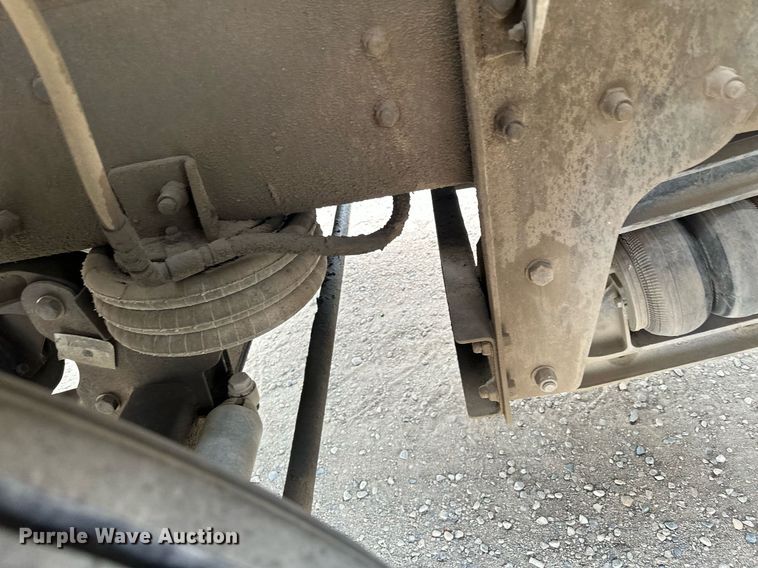 image for item MQ9432 2005 Kenworth W900  ready mix truck