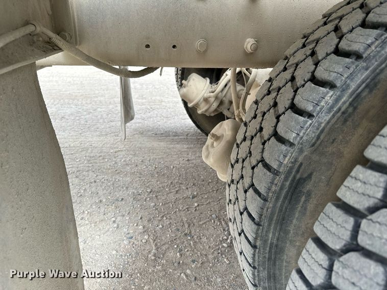 image for item MQ9432 2005 Kenworth W900  ready mix truck