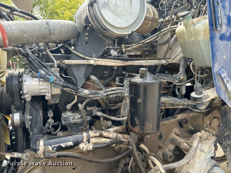 image for item MQ9432 2005 Kenworth W900  ready mix truck