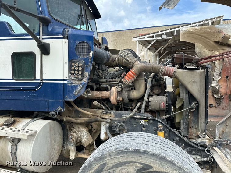 image for item MQ9432 2005 Kenworth W900  ready mix truck