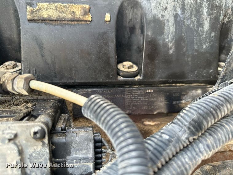 image for item MQ9432 2005 Kenworth W900  ready mix truck