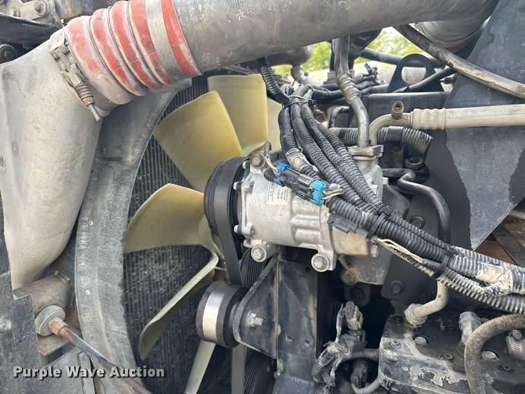 image for item MQ9432 2005 Kenworth W900  ready mix truck