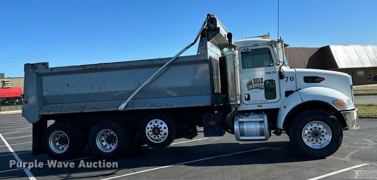 image for item MQ9435 2006 Peterbilt 335  dump truck