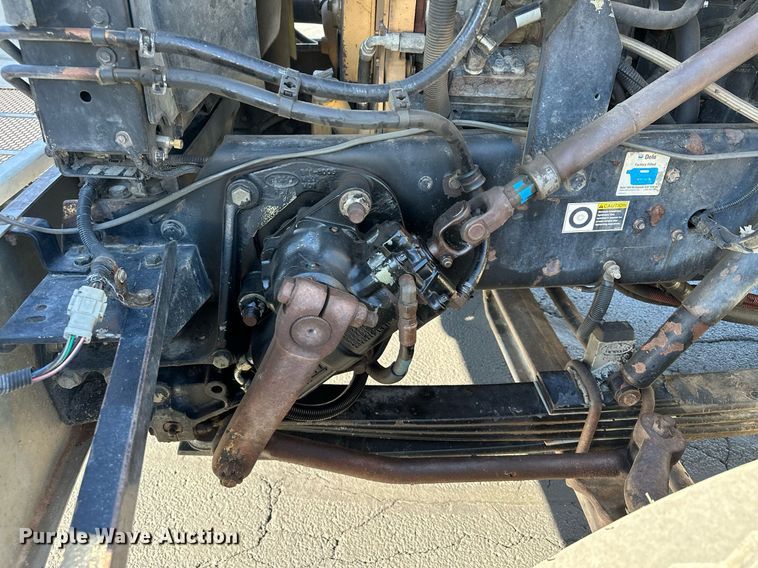 image for item MQ9435 2006 Peterbilt 335  dump truck