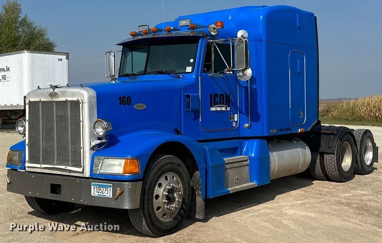image for item MQ9460 1999 Peterbilt 377  semi truck