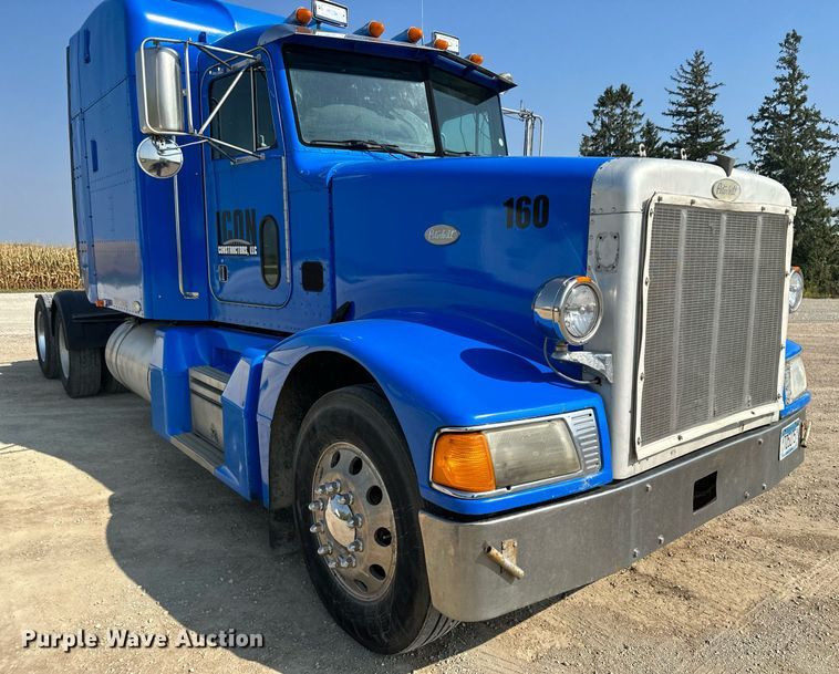 image for item MQ9460 1999 Peterbilt 377  semi truck