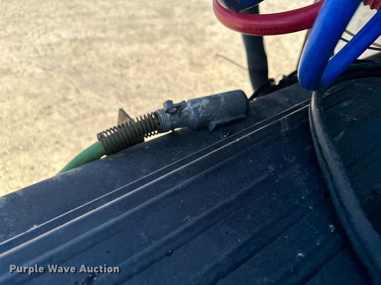 image for item MQ9461 2003 Freightliner Century Class S/T  semi truck