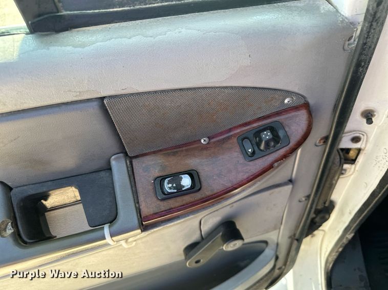 image for item MQ9461 2003 Freightliner Century Class S/T  semi truck