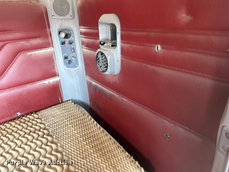 image for item MQ9461 2003 Freightliner Century Class S/T  semi truck