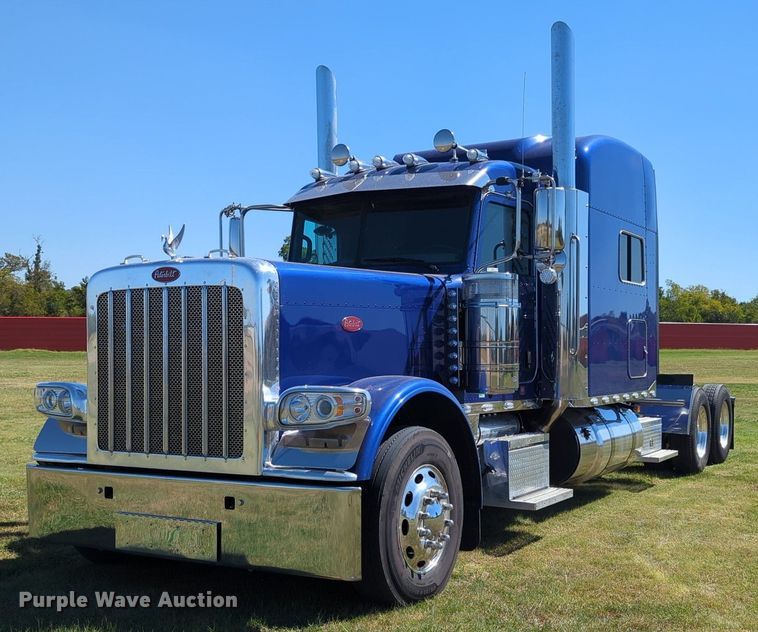 image for item MX9416 2021 Peterbilt 389  semi truck