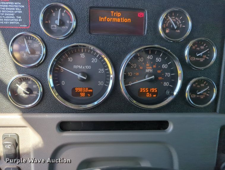 image for item MX9416 2021 Peterbilt 389  semi truck