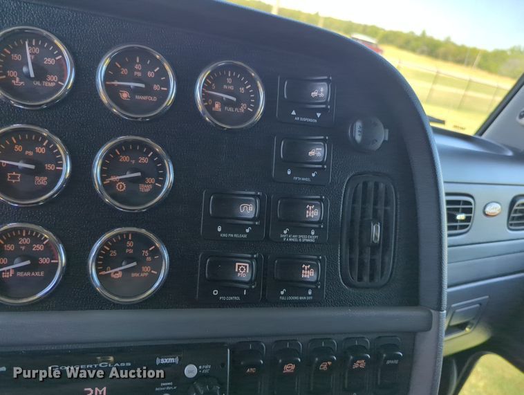 image for item MX9416 2021 Peterbilt 389  semi truck