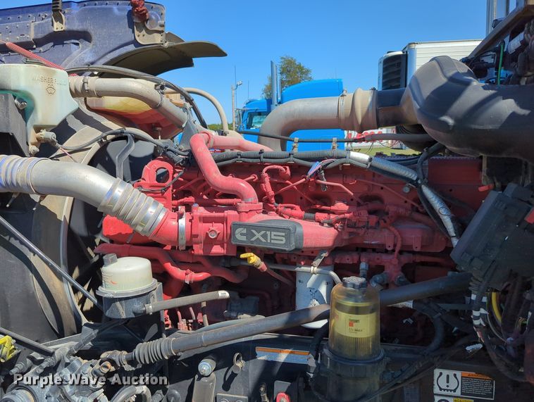 image for item MX9416 2021 Peterbilt 389  semi truck