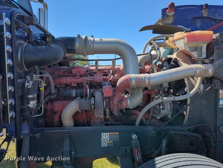 image for item MX9416 2021 Peterbilt 389  semi truck