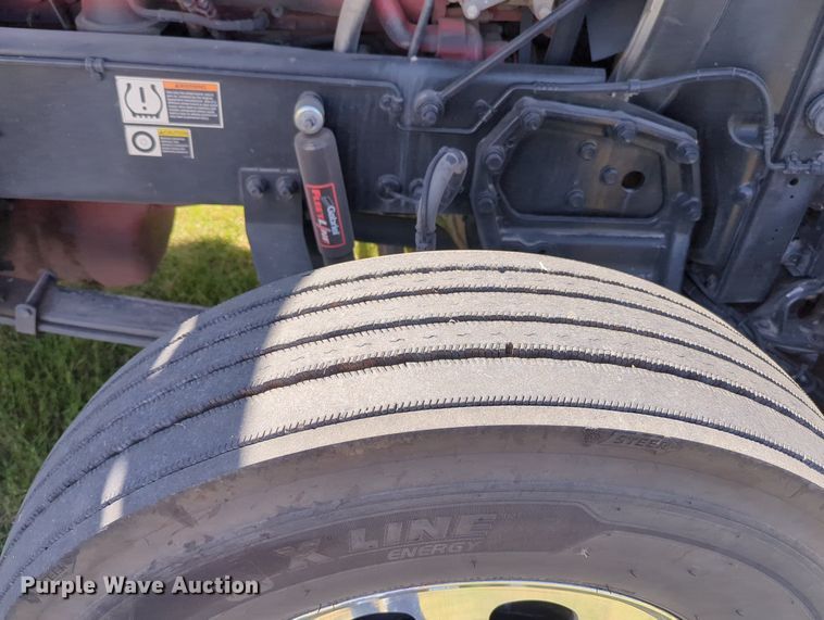 image for item MX9416 2021 Peterbilt 389  semi truck