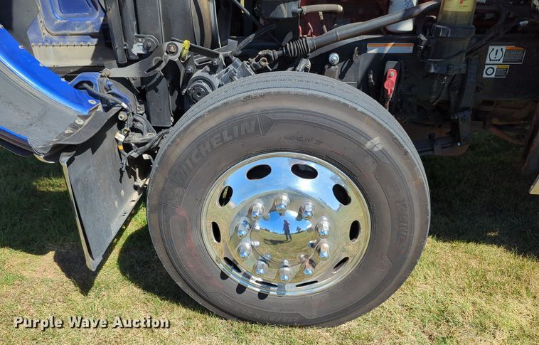 image for item MX9416 2021 Peterbilt 389  semi truck