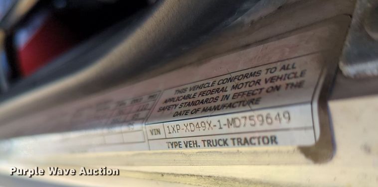 image for item MX9416 2021 Peterbilt 389  semi truck