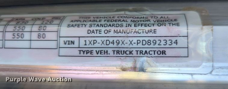 image for item MX9417 2023 Peterbilt 389  semi truck