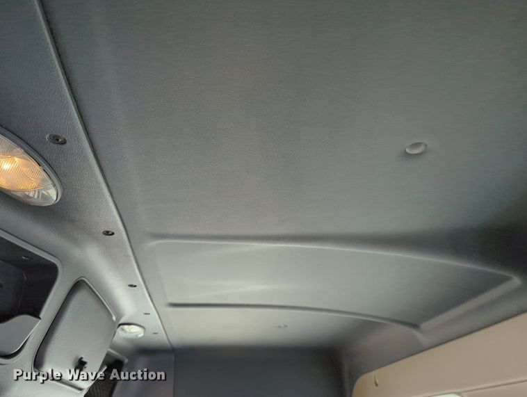 image for item MY9965 2018 Freightliner Cascadia  semi truck