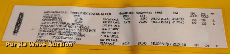 image for item MY9965 2018 Freightliner Cascadia  semi truck