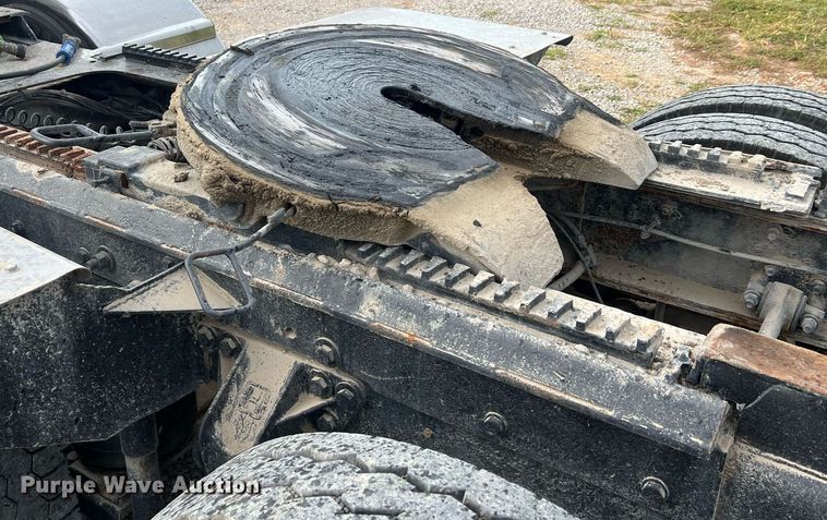 image for item NA9169 2001 Western Star 4964FX  semi truck