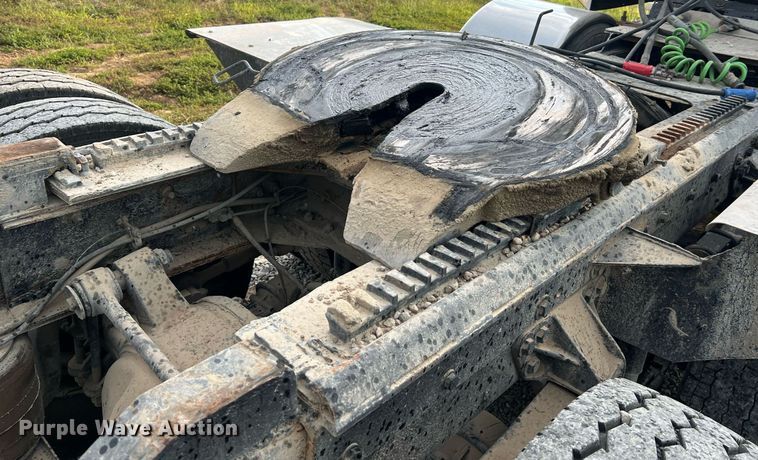 image for item NA9169 2001 Western Star 4964FX  semi truck