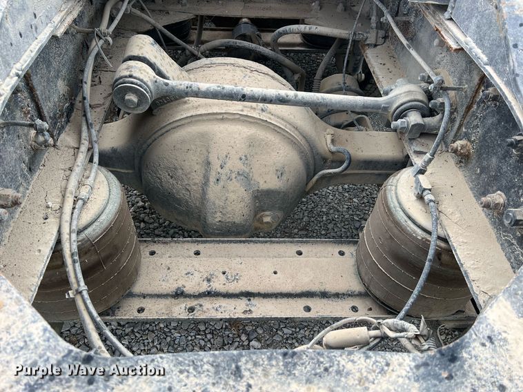 image for item NA9169 2001 Western Star 4964FX  semi truck