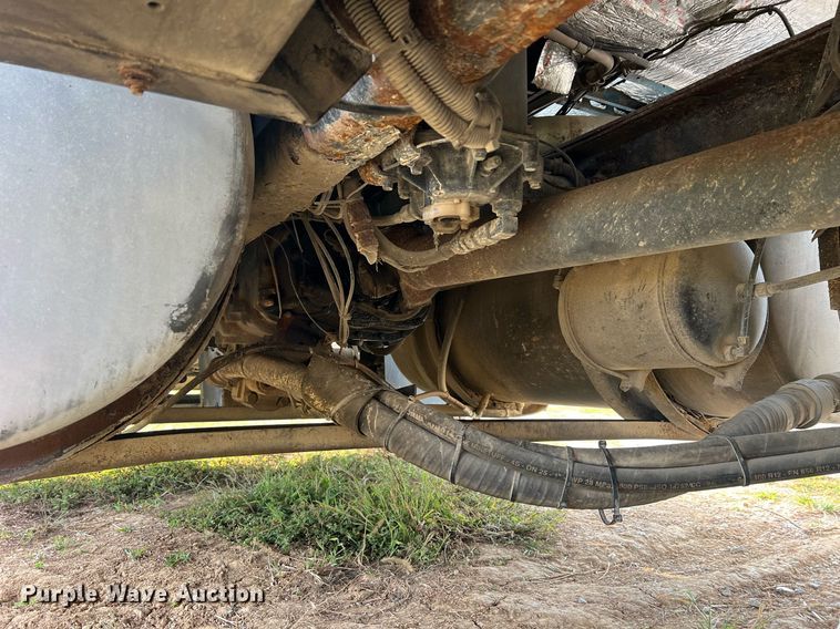 image for item NA9169 2001 Western Star 4964FX  semi truck