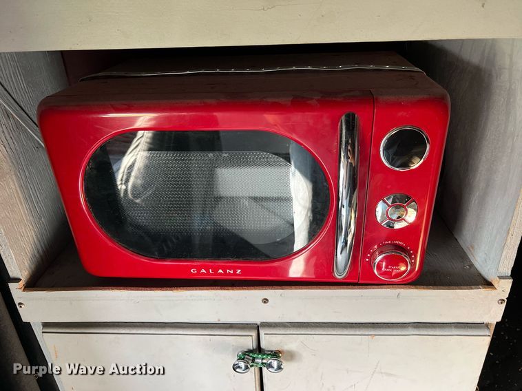 image for item NA9169 2001 Western Star 4964FX  semi truck