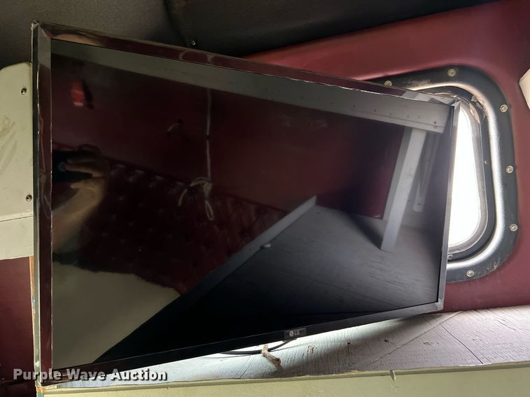 image for item NA9169 2001 Western Star 4964FX  semi truck