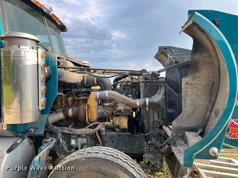 image for item NA9169 2001 Western Star 4964FX  semi truck