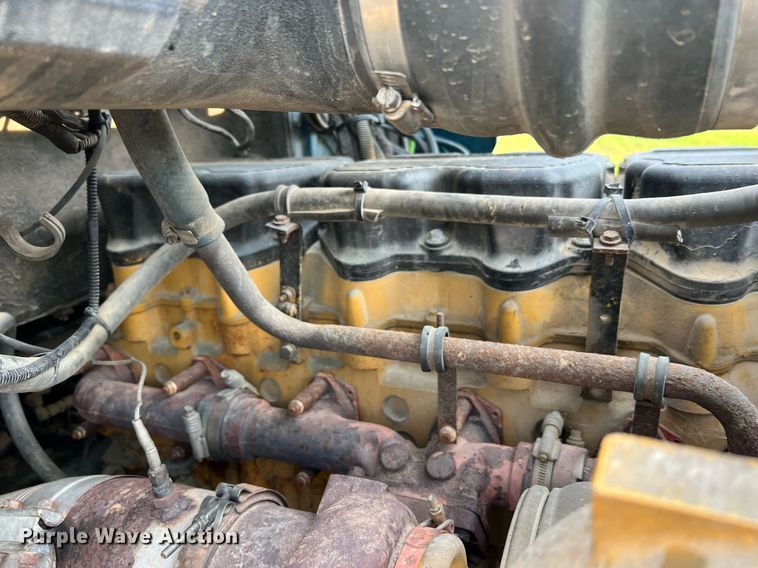 image for item NA9169 2001 Western Star 4964FX  semi truck