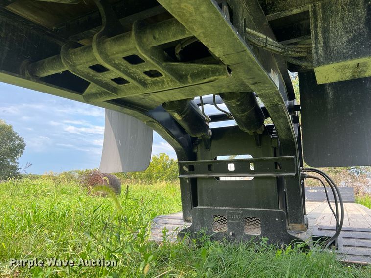 image for item NA9170 2021 Kalyn Siebert HRGN-2-40T  lowboy equipment trailer