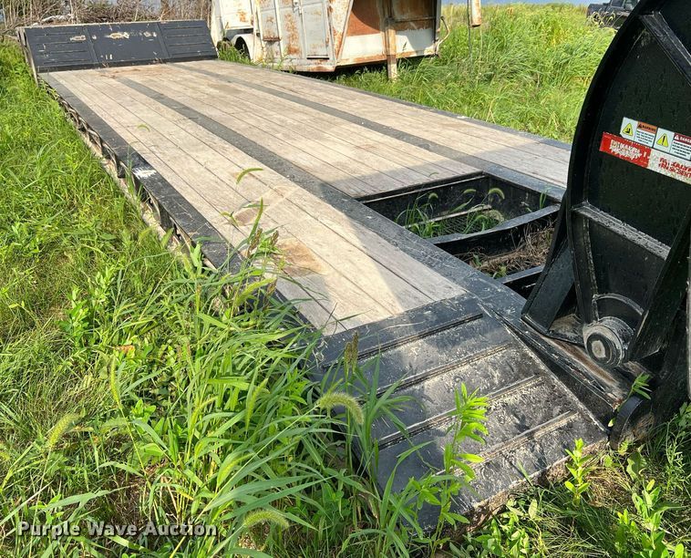 image for item NA9170 2021 Kalyn Siebert HRGN-2-40T  lowboy equipment trailer