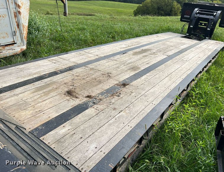 image for item NA9170 2021 Kalyn Siebert HRGN-2-40T  lowboy equipment trailer