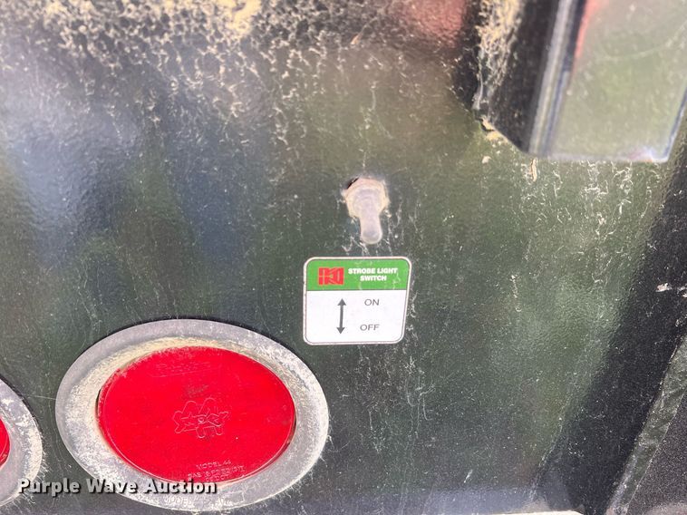 image for item NA9170 2021 Kalyn Siebert HRGN-2-40T  lowboy equipment trailer