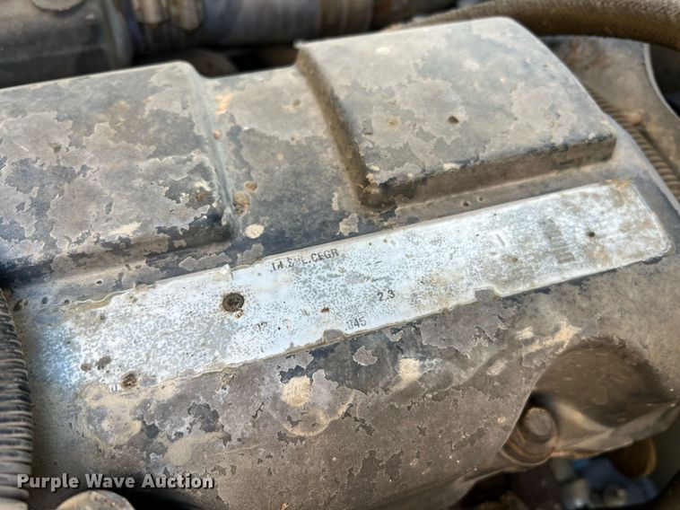 image for item NA9176 2007 Mack CHN613  semi truck