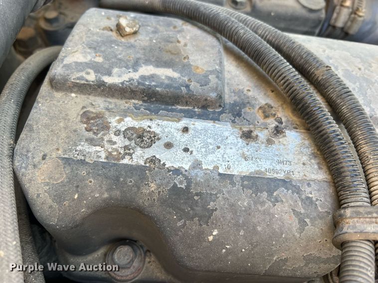 image for item NA9176 2007 Mack CHN613  semi truck