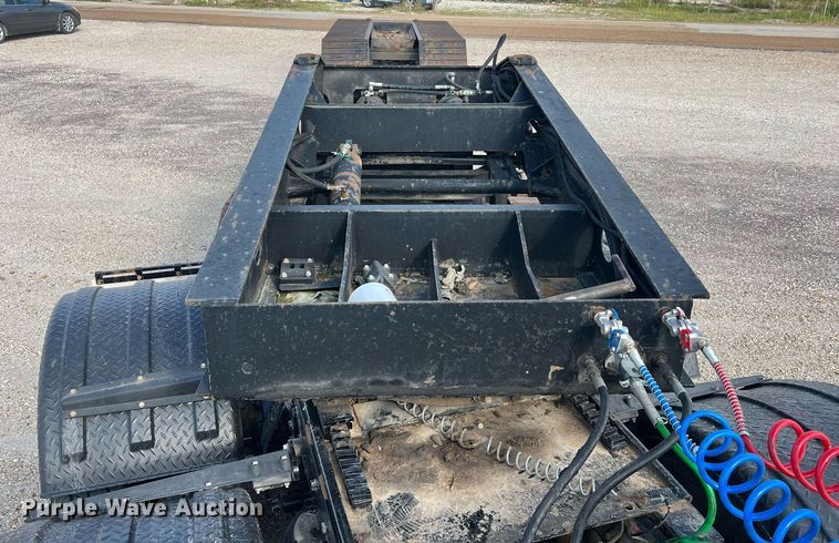 image for item NA9183 1998 Dynaweld  lowboy equipment trailer