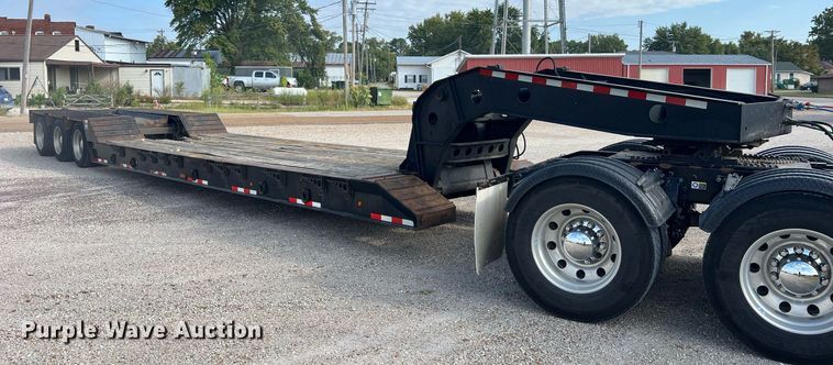 image for item NA9183 1998 Dynaweld  lowboy equipment trailer