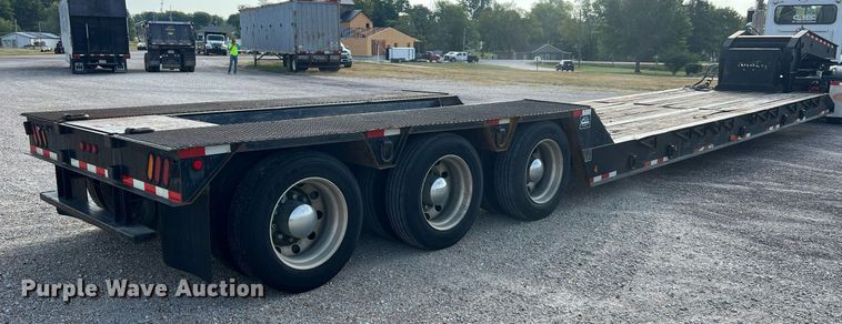 image for item NA9183 1998 Dynaweld  lowboy equipment trailer
