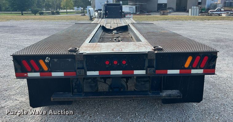 image for item NA9183 1998 Dynaweld  lowboy equipment trailer