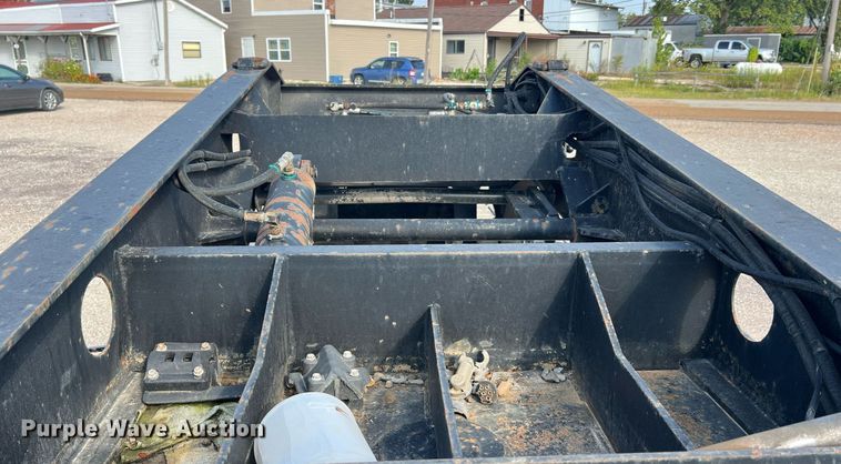 image for item NA9183 1998 Dynaweld  lowboy equipment trailer