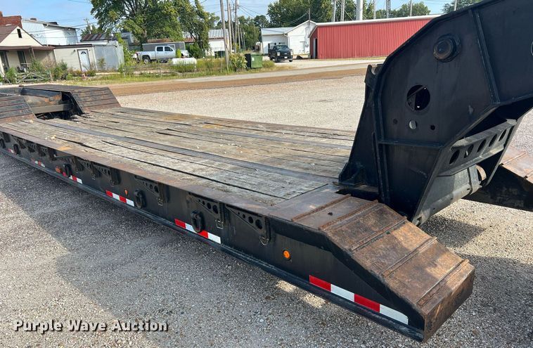 image for item NA9183 1998 Dynaweld  lowboy equipment trailer